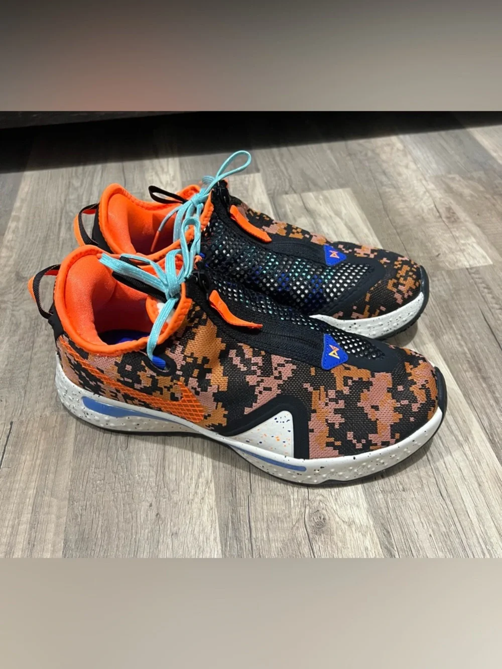 NWOT Nike Men’s Orange & Black Pg 4 Digi Camo Basketball Shoes Size 8